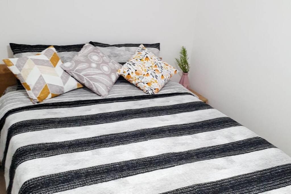 2+1 Apartm With Garden + Balcony , At Ladies Beach คูซาดาซี ภายนอก รูปภาพ
