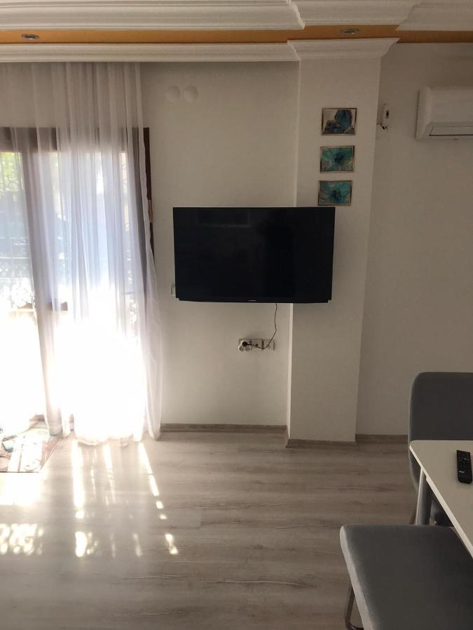2+1 Apartm With Garden + Balcony , At Ladies Beach คูซาดาซี ภายนอก รูปภาพ