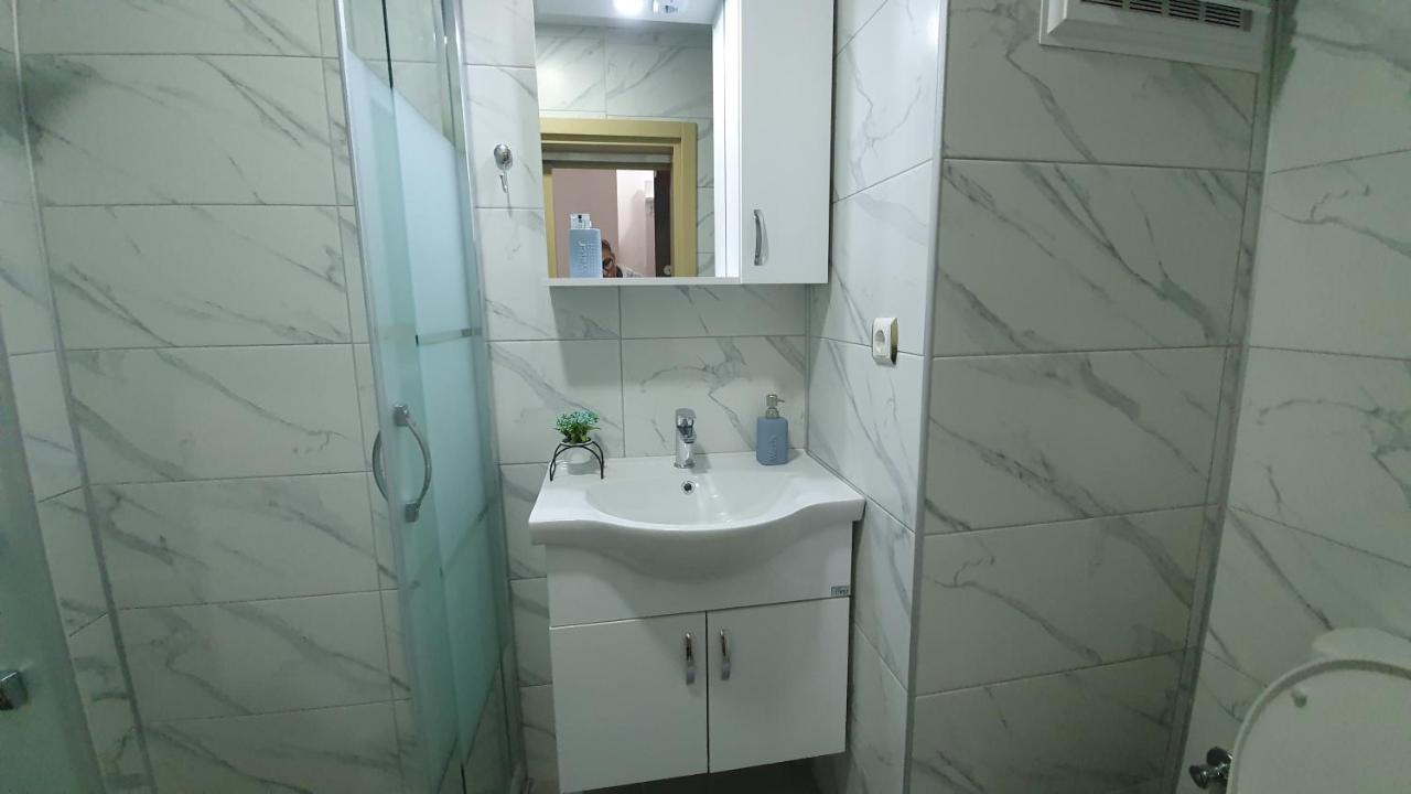 2+1 Apartm With Garden + Balcony , At Ladies Beach คูซาดาซี ภายนอก รูปภาพ