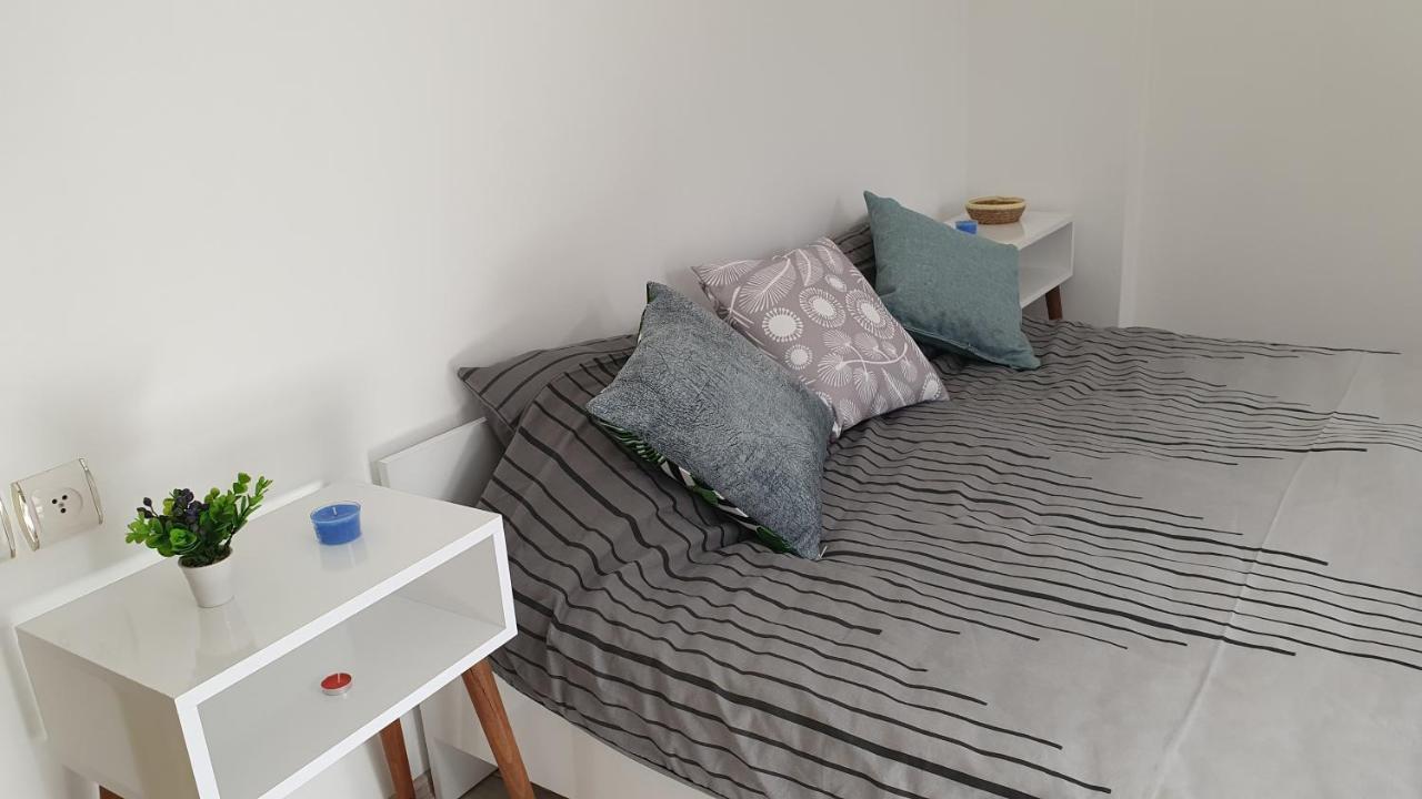 2+1 Apartm With Garden + Balcony , At Ladies Beach คูซาดาซี ภายนอก รูปภาพ